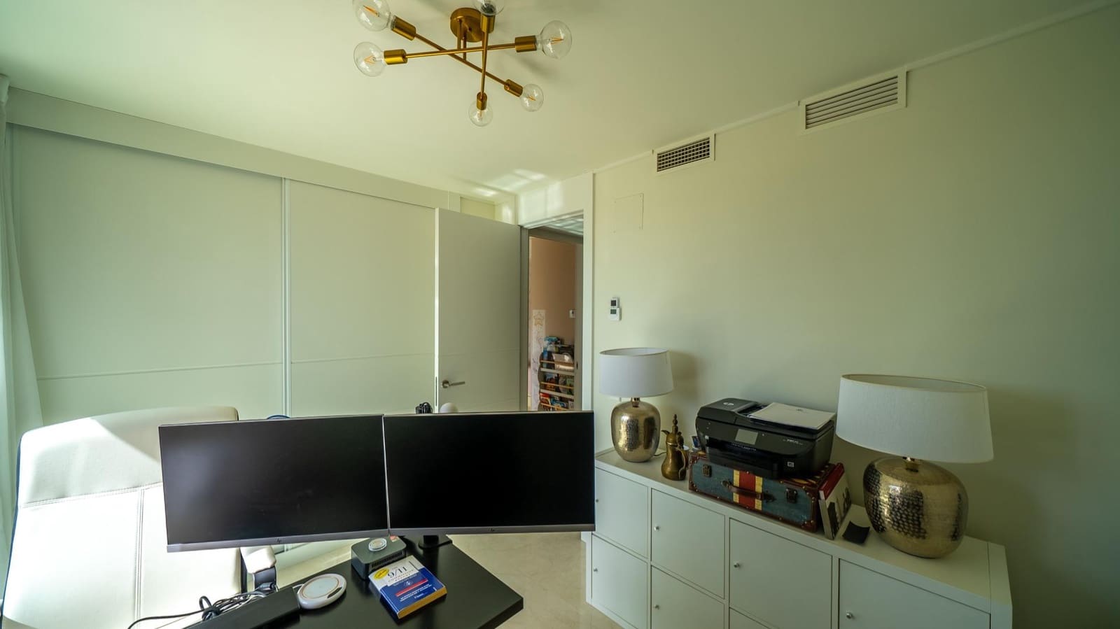 4 bedroom Apartment for sale in Pozuelo de Alarcon - € 1,890,000 (Ref: 9936406)