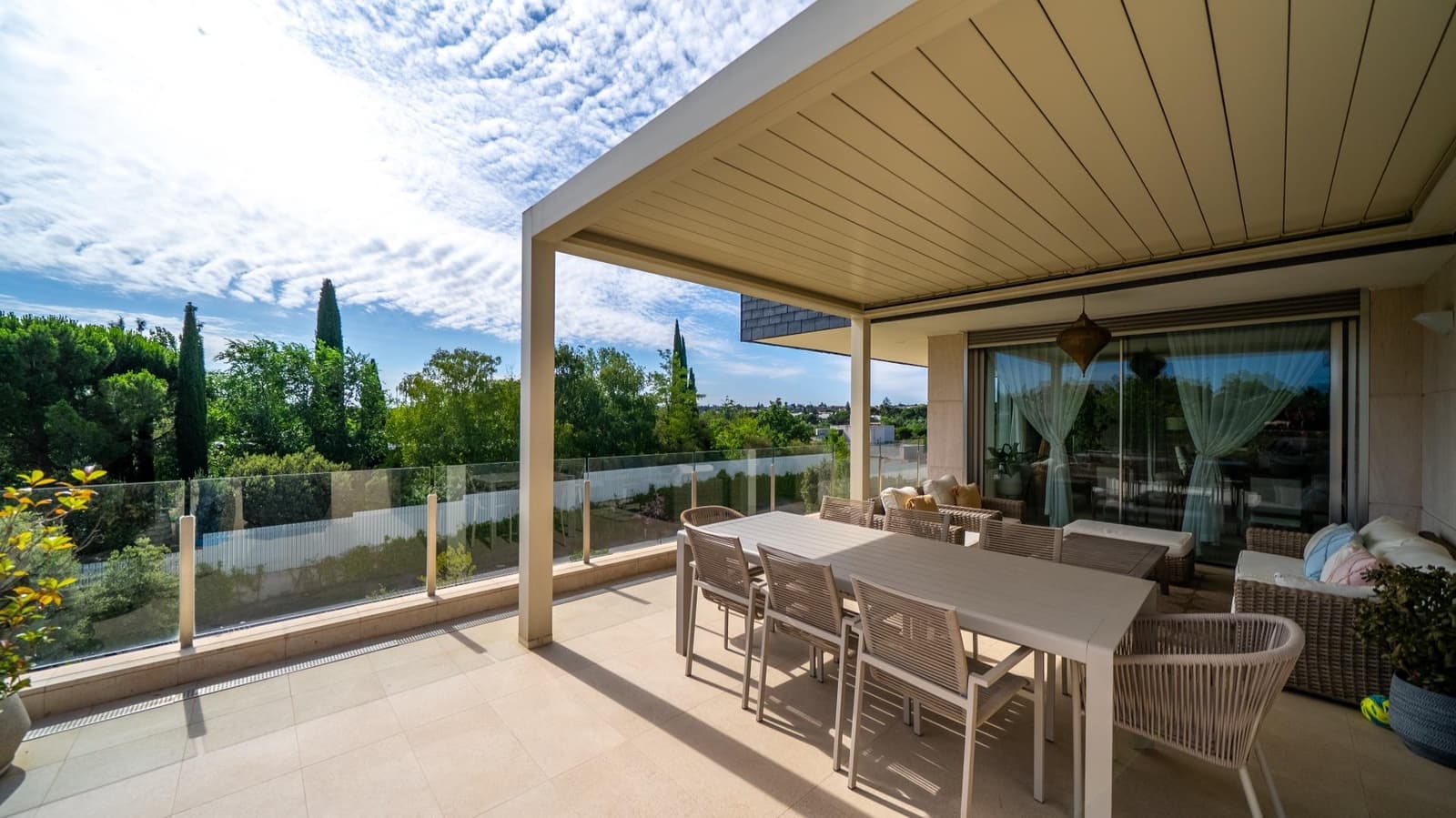 4 bedroom Apartment for sale in Pozuelo de Alarcon - € 1,890,000 (Ref: 9936406)