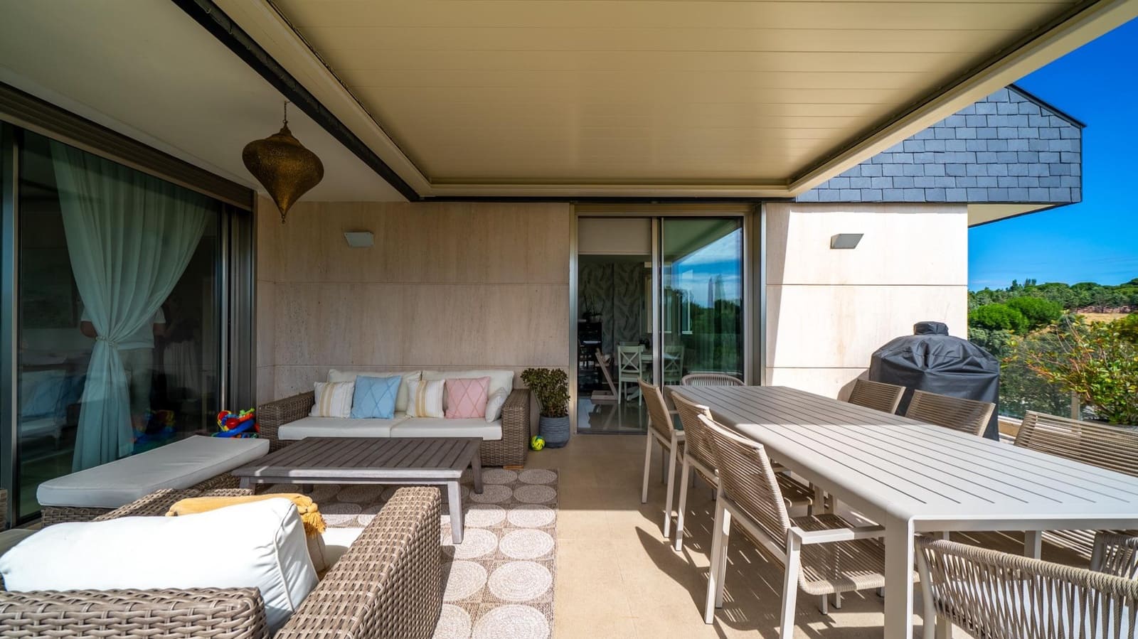 4 bedroom Apartment for sale in Pozuelo de Alarcon - € 1,890,000 (Ref: 9936406)