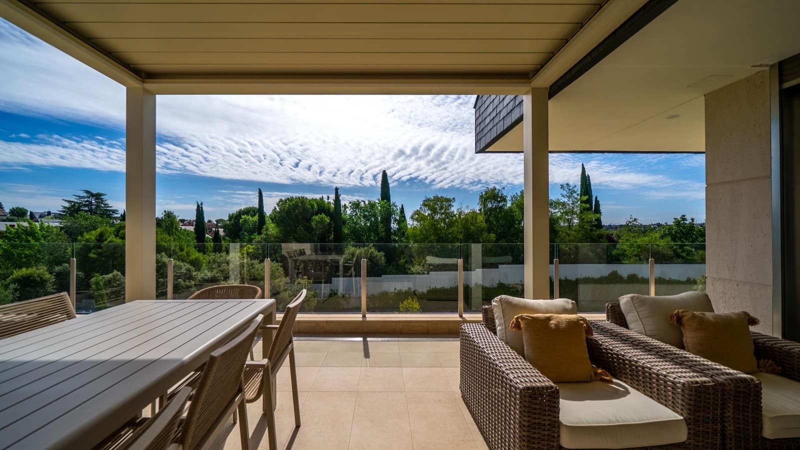 4 bedroom Apartment for sale in Pozuelo de Alarcon - € 1,890,000 (Ref: 9936406)