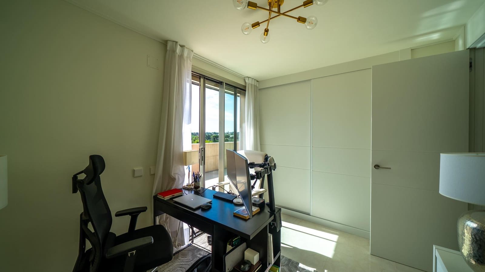 4 bedroom Apartment for sale in Pozuelo de Alarcon - € 1,890,000 (Ref: 9936406)
