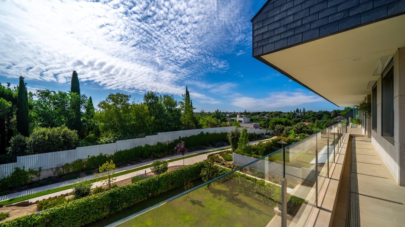 4 bedroom Apartment for sale in Pozuelo de Alarcon - € 1,890,000 (Ref: 9936406)