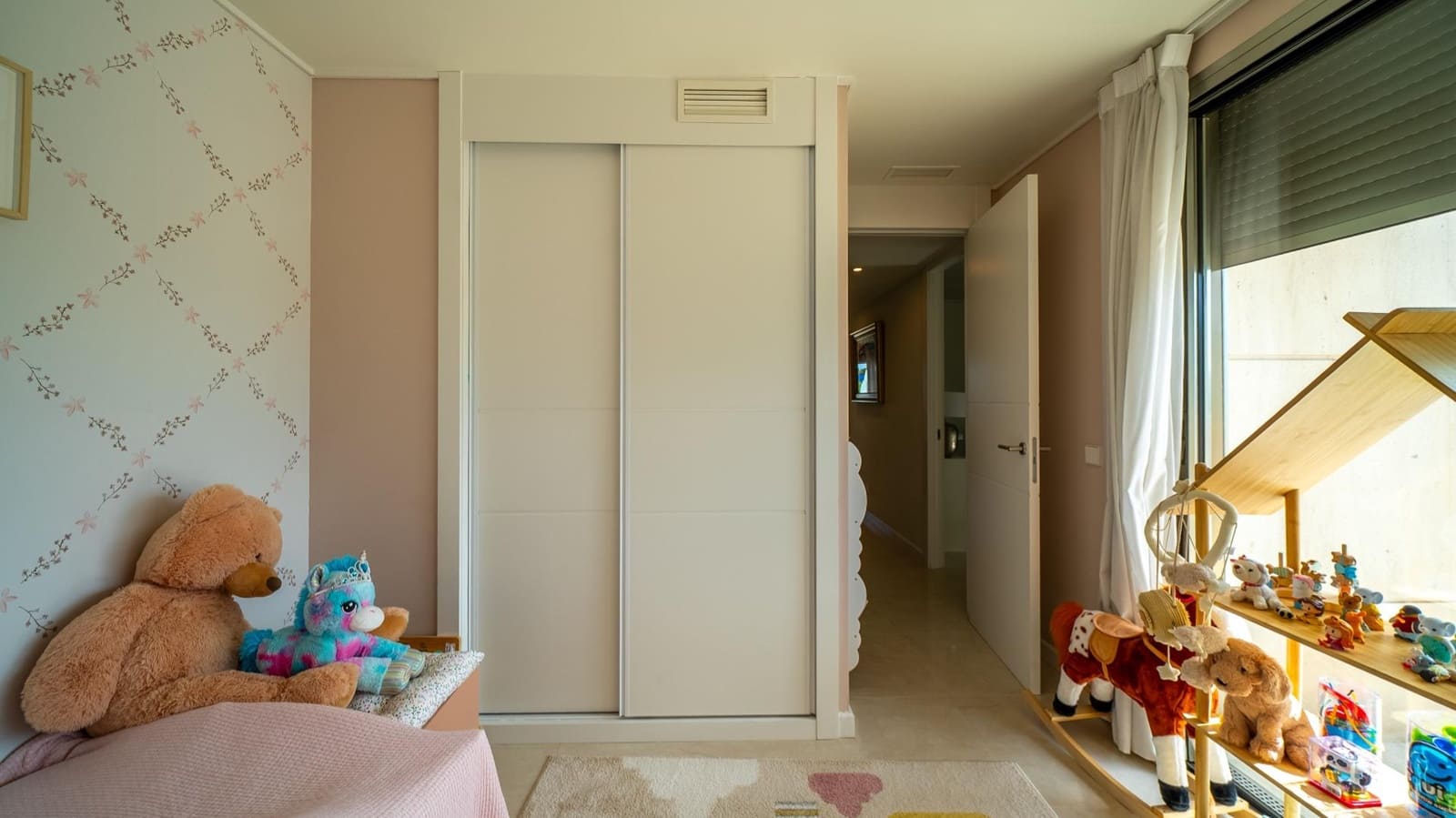 4 bedroom Apartment for sale in Pozuelo de Alarcon - € 1,890,000 (Ref: 9936406)