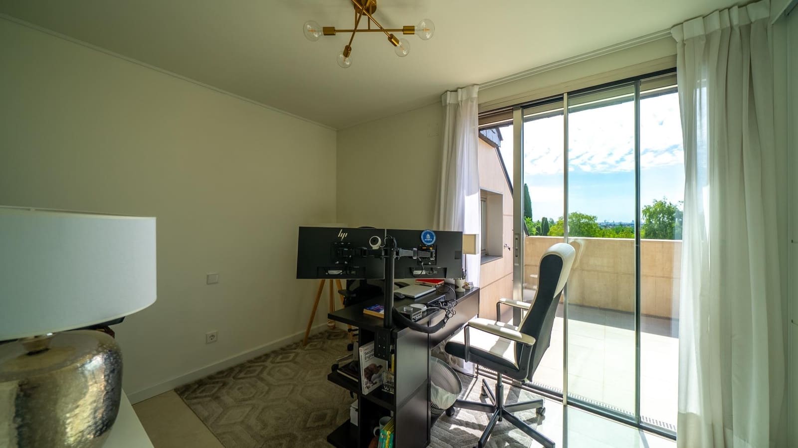 4 bedroom Apartment for sale in Pozuelo de Alarcon - € 1,890,000 (Ref: 9936406)