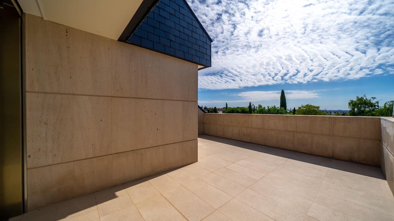 4 bedroom Apartment for sale in Pozuelo de Alarcon - € 1,890,000 (Ref: 9936406)