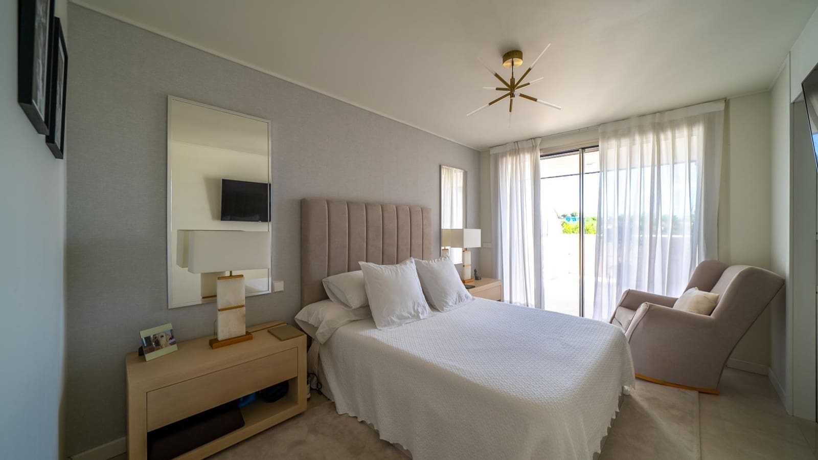 4 bedroom Apartment for sale in Pozuelo de Alarcon - € 1,890,000 (Ref: 9936406)