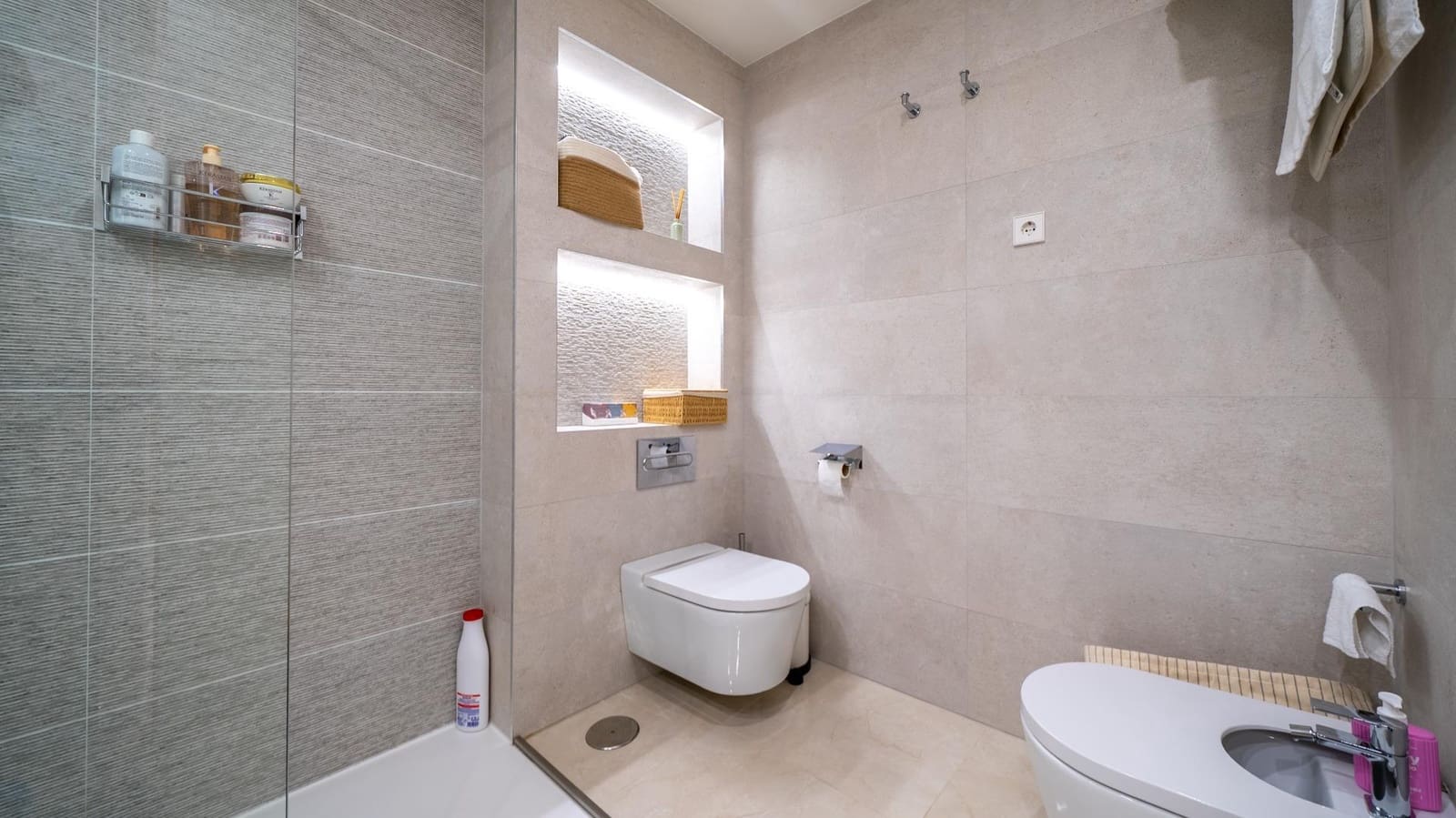 4 bedroom Apartment for sale in Pozuelo de Alarcon - € 1,890,000 (Ref: 9936406)