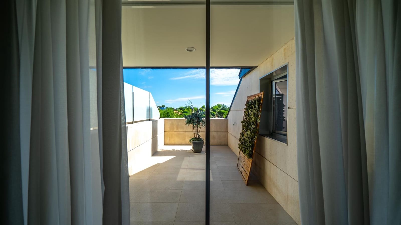 4 bedroom Apartment for sale in Pozuelo de Alarcon - € 1,890,000 (Ref: 9936406)