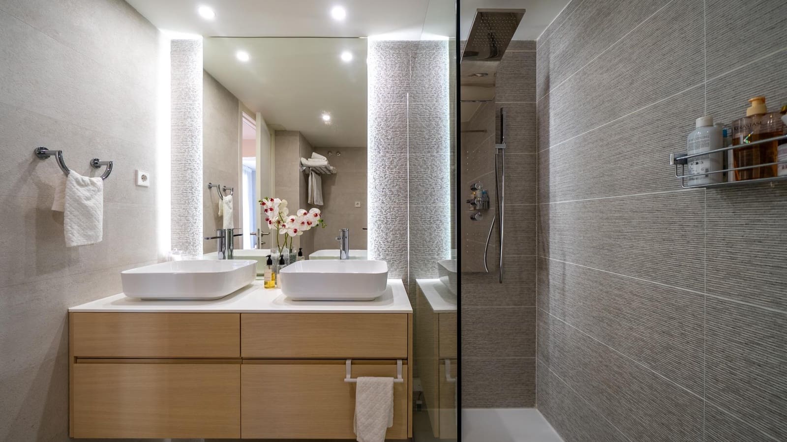4 bedroom Apartment for sale in Pozuelo de Alarcon - € 1,890,000 (Ref: 9936406)