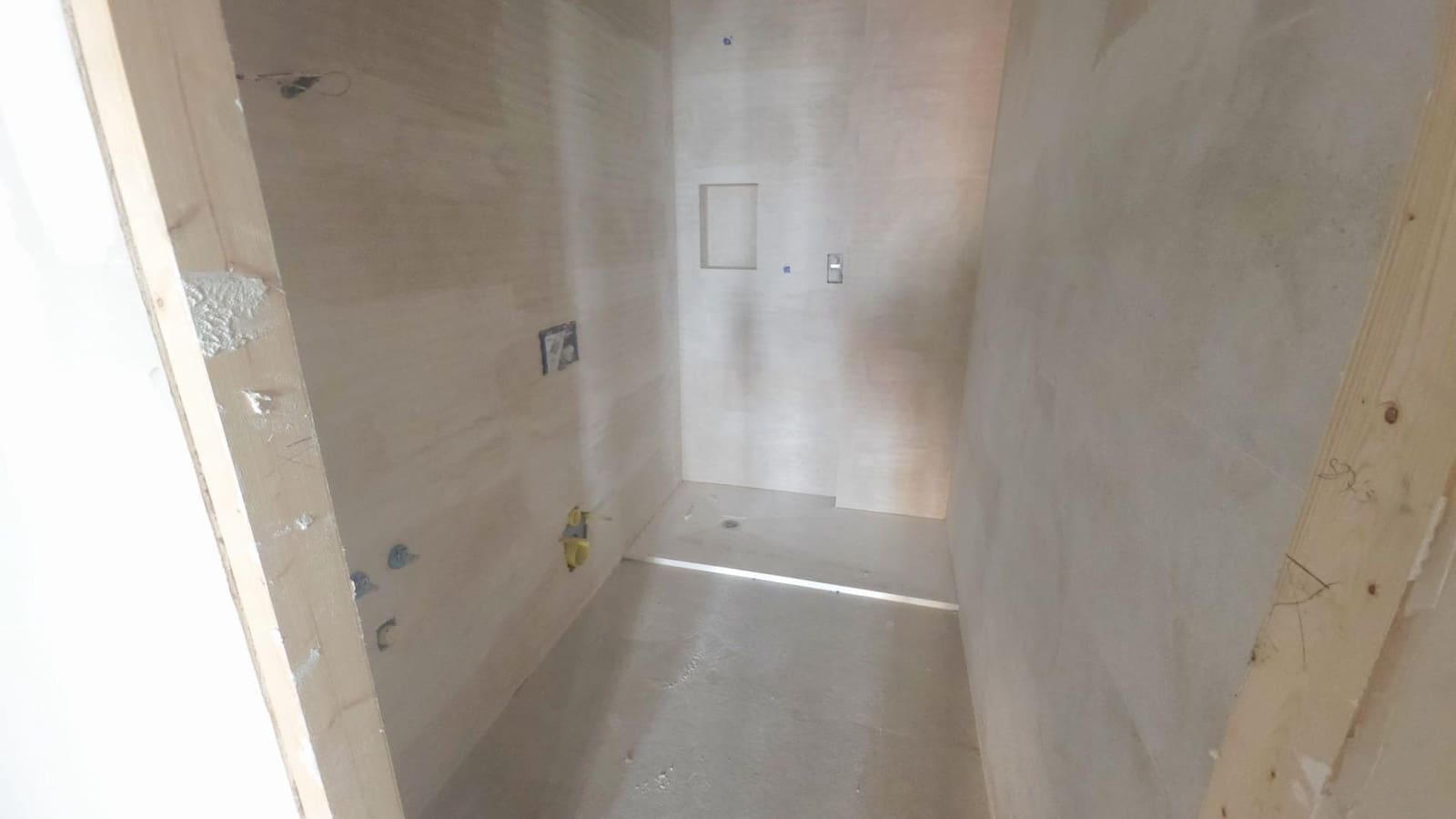 2 soverom Leilighet til salgs i Alicante by med svømmebasseng - € 279 000 (Ref: 9936408)