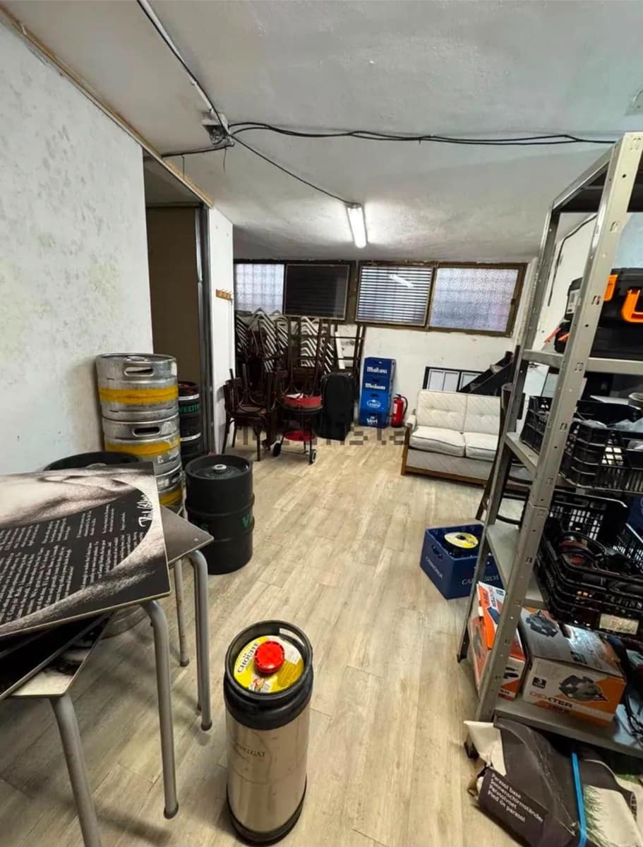 Commercieel te koop in Torrevieja met garage - € 399.000 (Ref: 9938201)