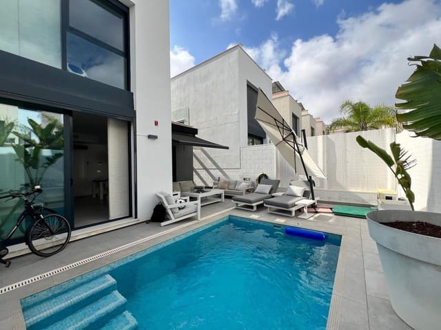 3 soverom Villa til salgs i Villamartín - Las Filipinas, Orihuela med svømmebasseng - € 395 000 (Ref: 9938202)