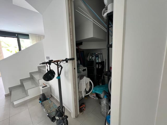 3 soverom Villa til salgs i Villamartín - Las Filipinas, Orihuela med svømmebasseng - € 395 000 (Ref: 9938202)