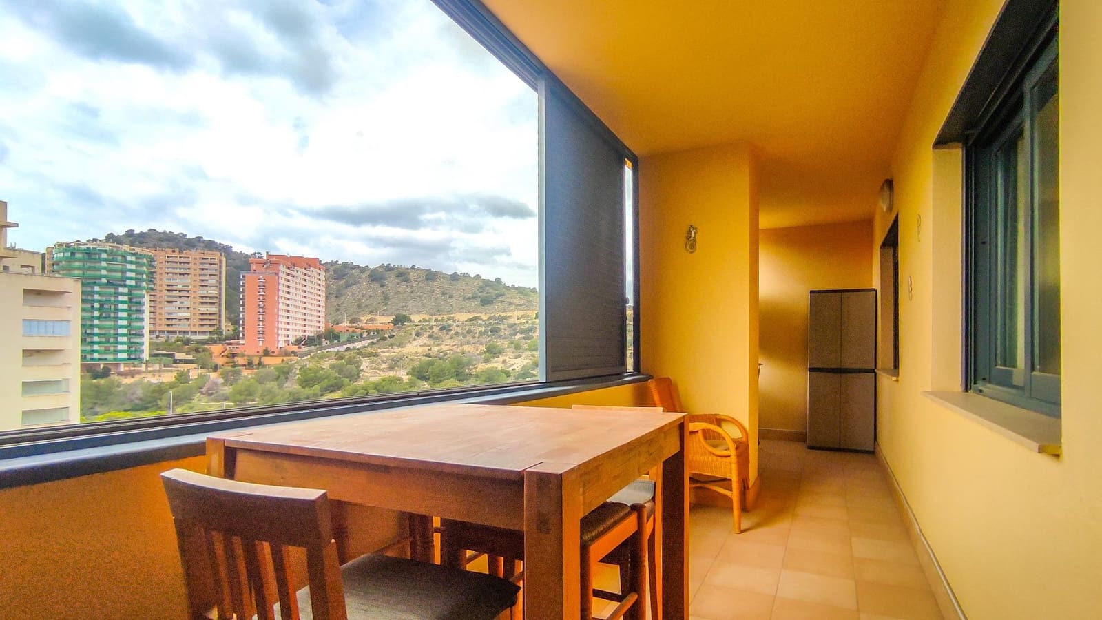 2 makuuhuone Huoneisto myytävänä paikassa La Villajoyosa / Vila Joiosa mukana uima-altaan 
autotalli - 275 000 € (Ref: 9938205)