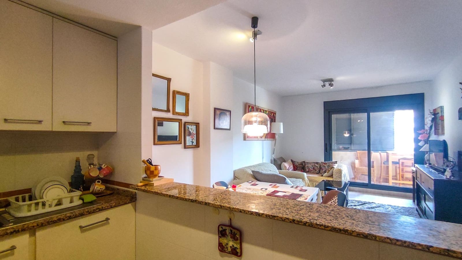 2 makuuhuone Huoneisto myytävänä paikassa La Villajoyosa / Vila Joiosa mukana uima-altaan 
autotalli - 275 000 € (Ref: 9938205)