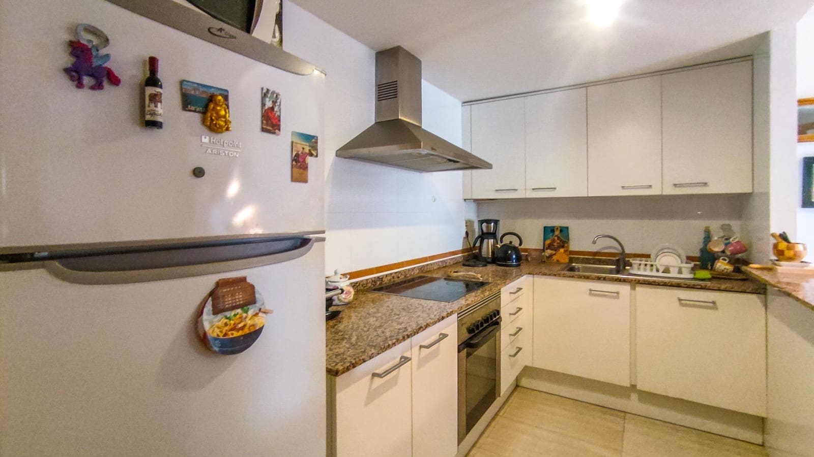 2 makuuhuone Huoneisto myytävänä paikassa La Villajoyosa / Vila Joiosa mukana uima-altaan 
autotalli - 275 000 € (Ref: 9938205)