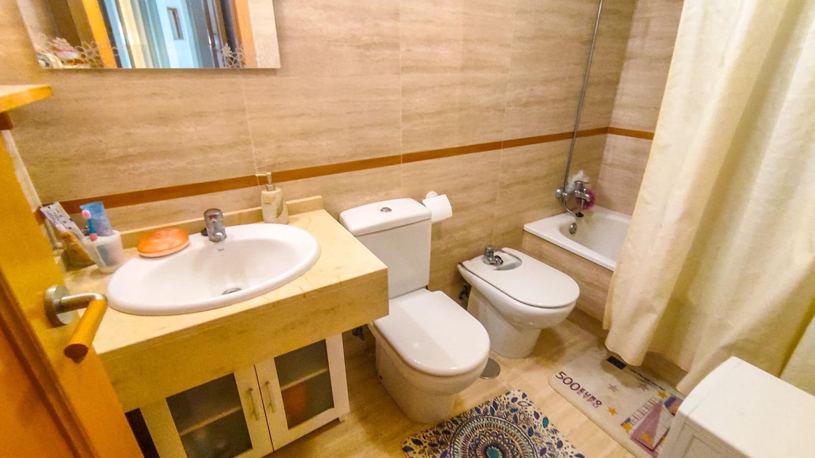 2 makuuhuone Huoneisto myytävänä paikassa La Villajoyosa / Vila Joiosa mukana uima-altaan 
autotalli - 275 000 € (Ref: 9938205)