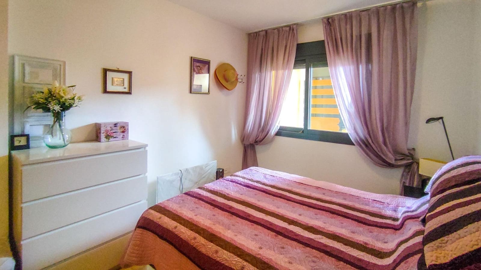 2 makuuhuone Huoneisto myytävänä paikassa La Villajoyosa / Vila Joiosa mukana uima-altaan 
autotalli - 275 000 € (Ref: 9938205)