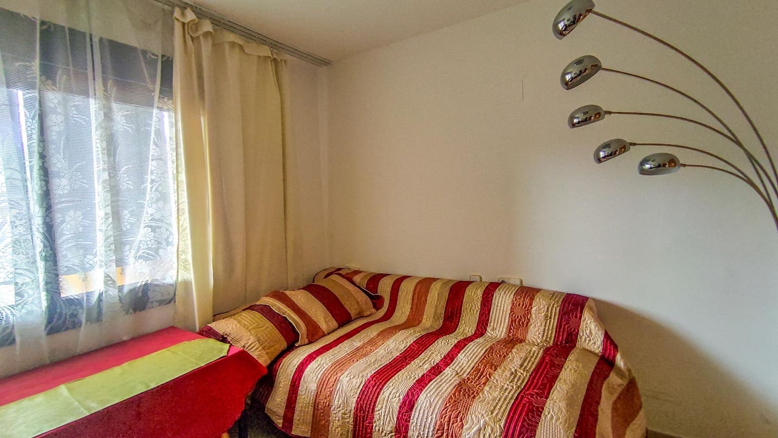 2 makuuhuone Huoneisto myytävänä paikassa La Villajoyosa / Vila Joiosa mukana uima-altaan 
autotalli - 275 000 € (Ref: 9938205)