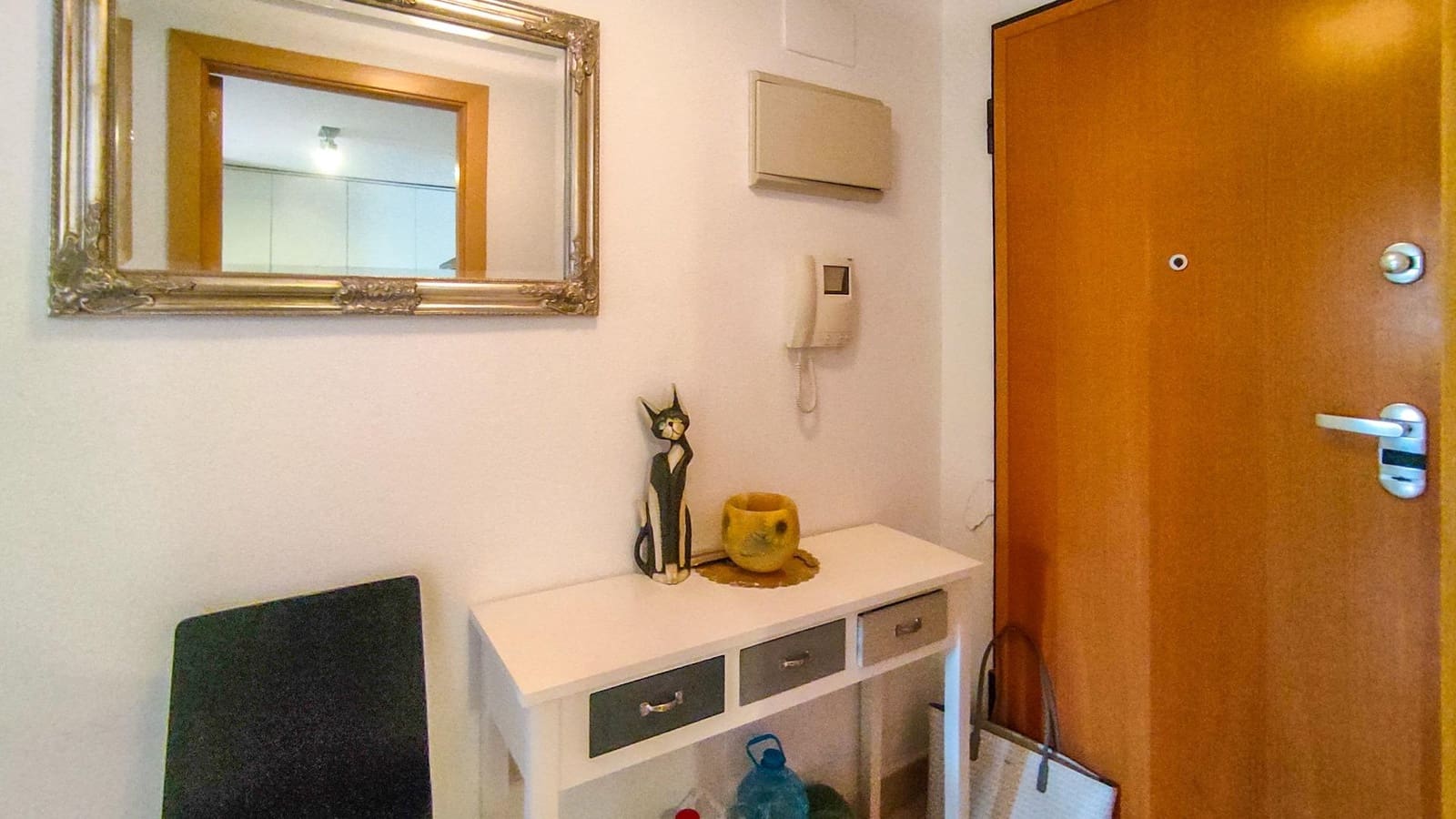 2 makuuhuone Huoneisto myytävänä paikassa La Villajoyosa / Vila Joiosa mukana uima-altaan 
autotalli - 275 000 € (Ref: 9938205)