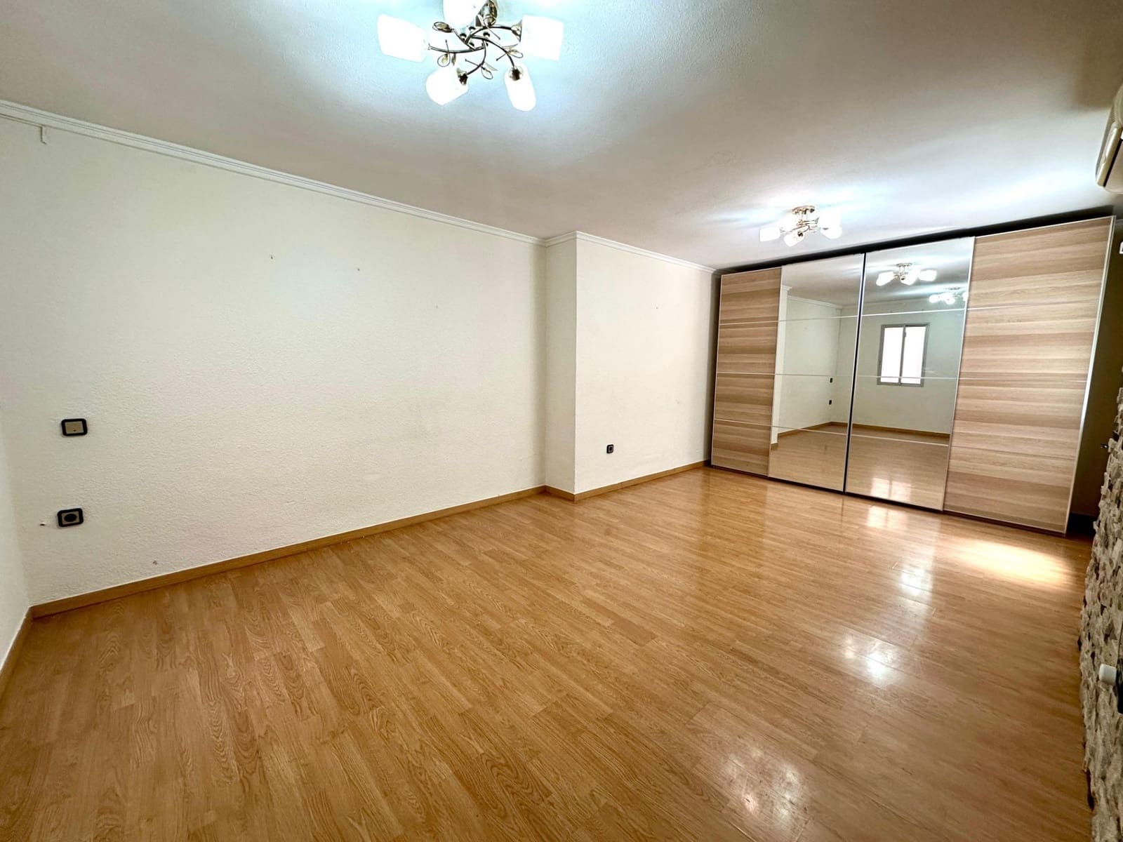 3 soverom Leilighet til salgs i Alicante by - € 168 000 (Ref: 9939978)