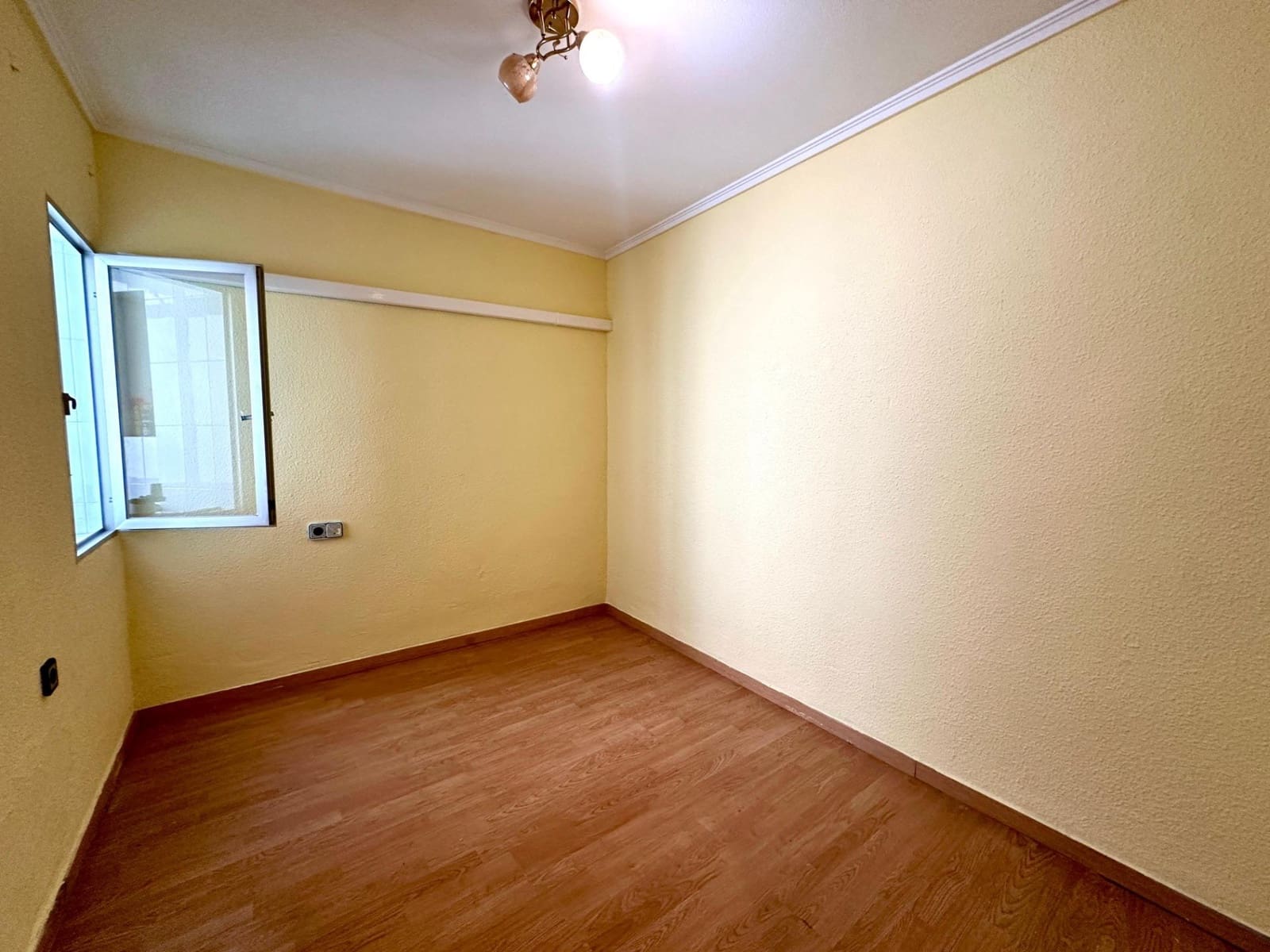 3 soverom Leilighet til salgs i Alicante by - € 168 000 (Ref: 9939978)