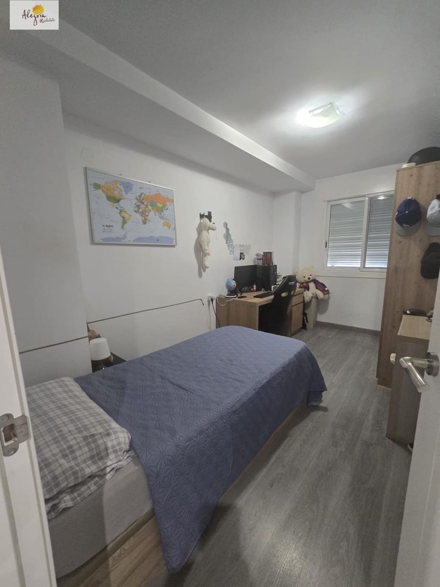 4 camera da letto Appartamento in vendita in Paterna con piscina - 345.000 € (Rif: 9942531)