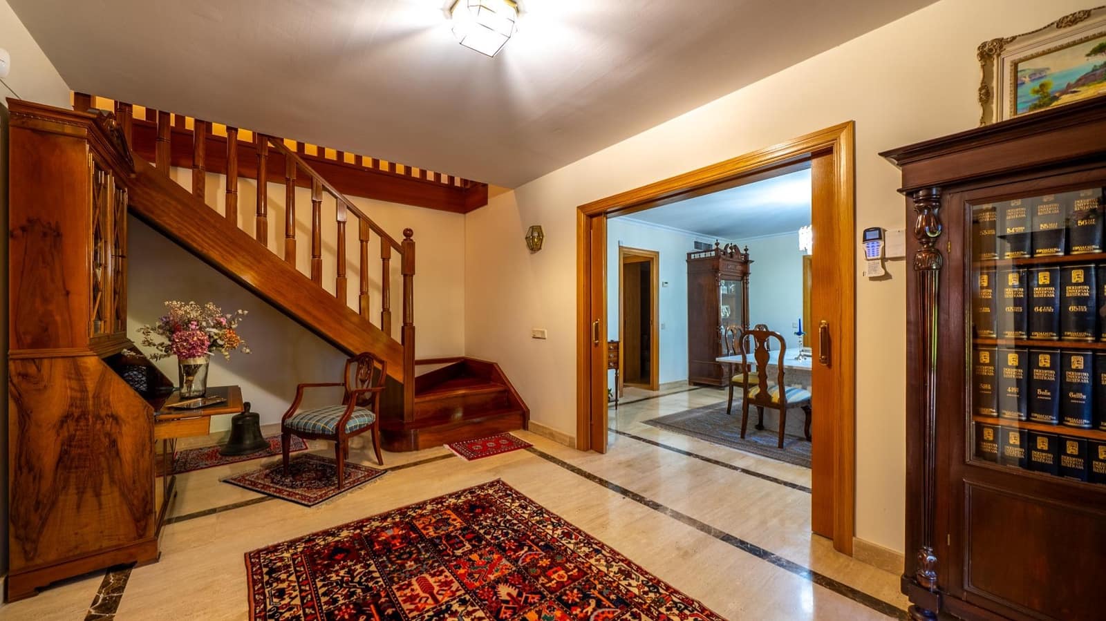 6 bedroom Villa for sale in Pozuelo de Alarcon with pool garage - € 2,395,000 (Ref: 9942532)