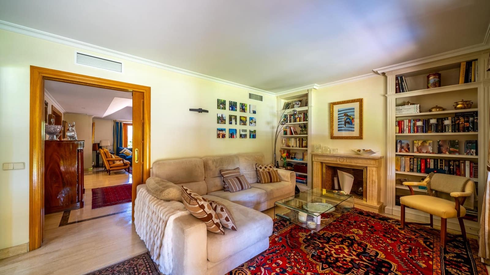 6 bedroom Villa for sale in Pozuelo de Alarcon with pool garage - € 2,395,000 (Ref: 9942532)