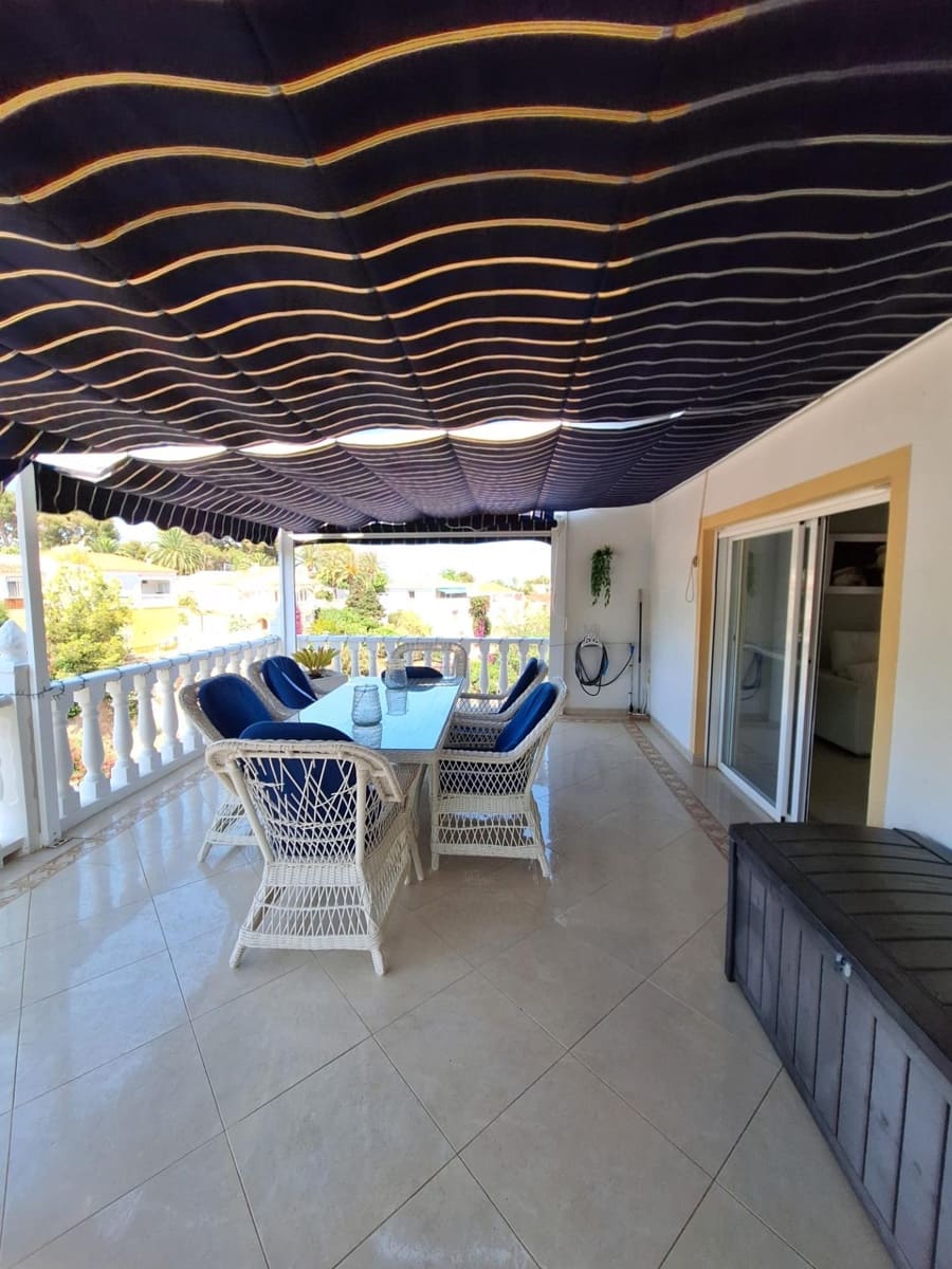 4 bedroom Villa for sale in La Nucia with pool garage - € 525,000 (Ref: 9945719)