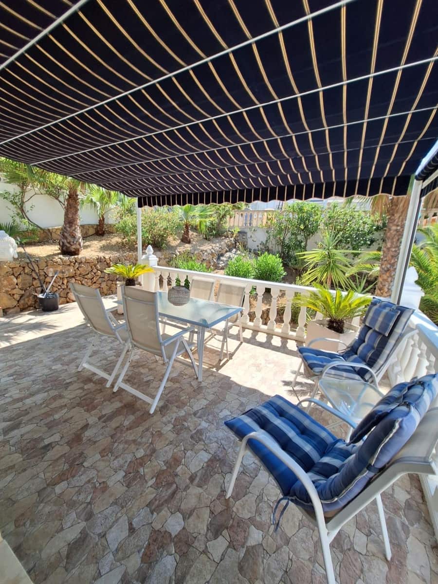 4 bedroom Villa for sale in La Nucia with pool garage - € 525,000 (Ref: 9945719)
