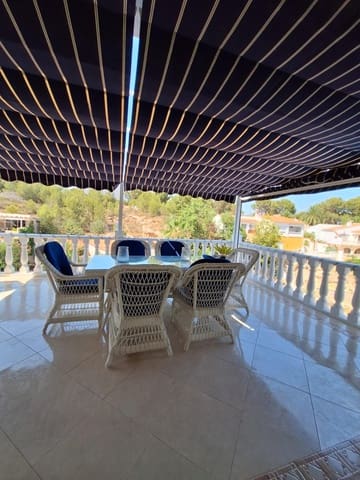 4 soverom Villa til salgs i La Nucia med svømmebasseng garasje - € 525 000 (Ref: 9945719)