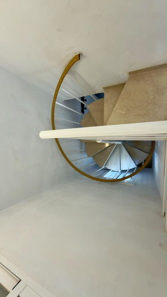 4 bedroom Villa for sale in La Nucia with pool garage - € 525,000 (Ref: 9945719)