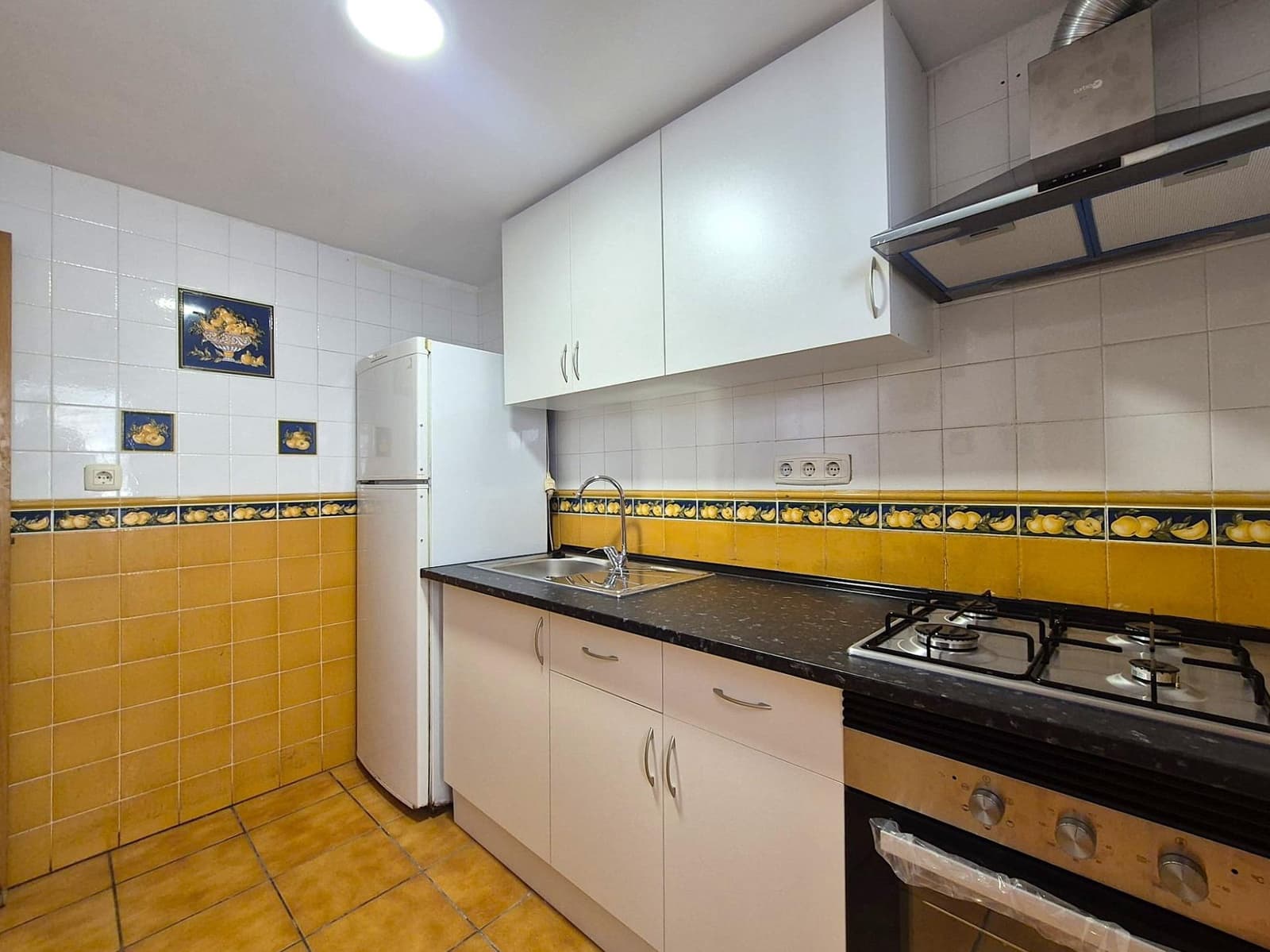 Apartamento de 2 habitaciones en Alicante / Alacant ciudad en venta - 105.000 € (Ref: 9947913)