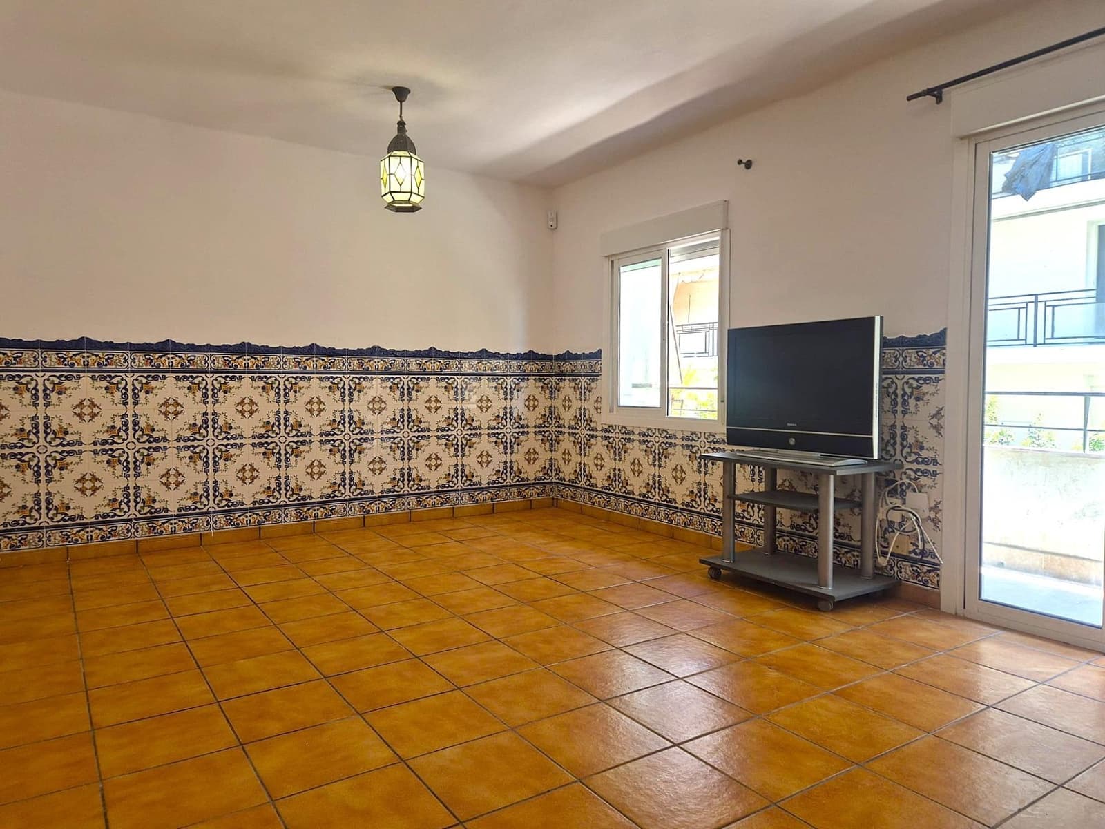 Apartamento de 2 habitaciones en Alicante / Alacant ciudad en venta - 105.000 € (Ref: 9947913)