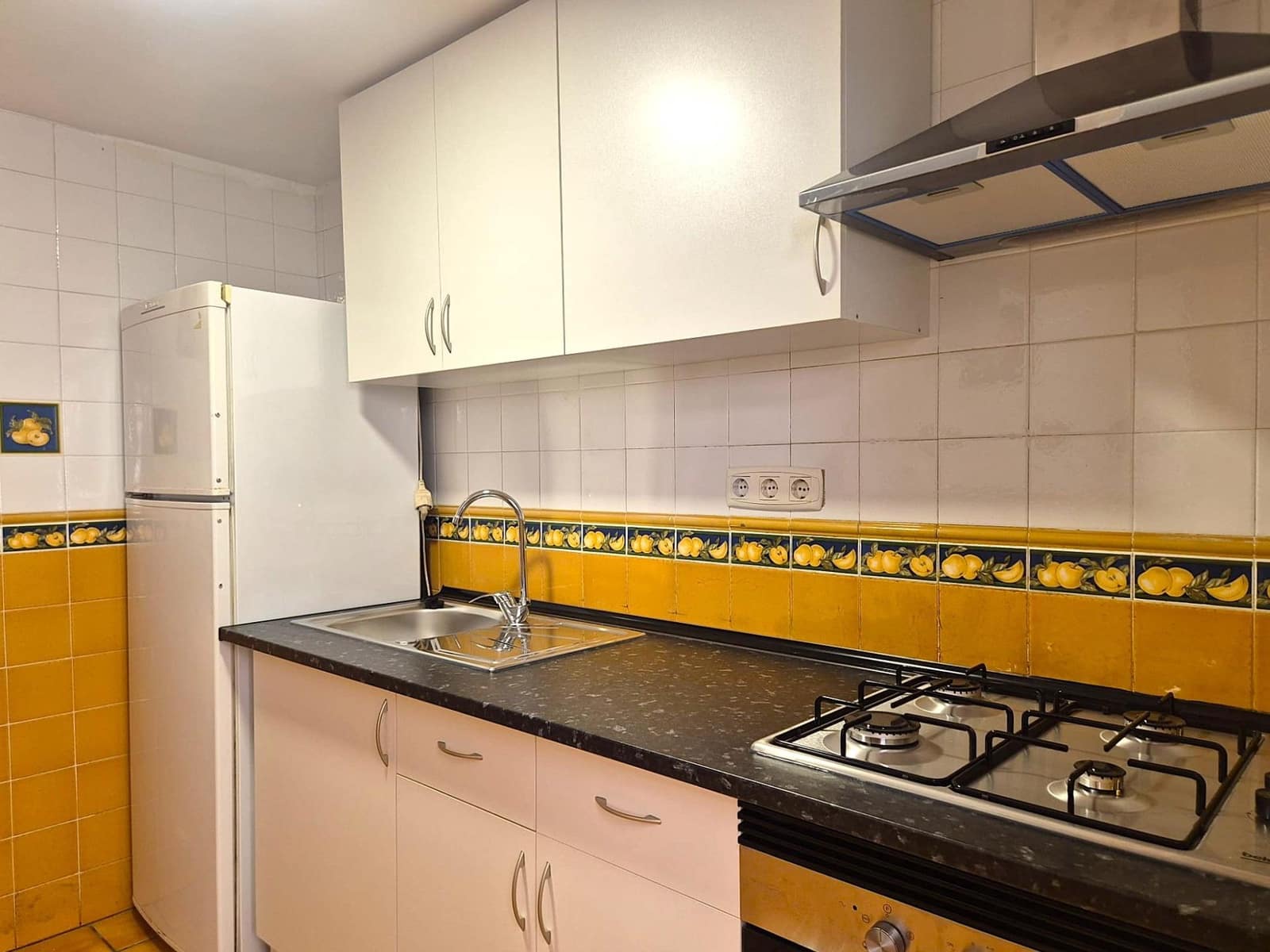 Apartamento de 2 habitaciones en Alicante / Alacant ciudad en venta - 105.000 € (Ref: 9947913)