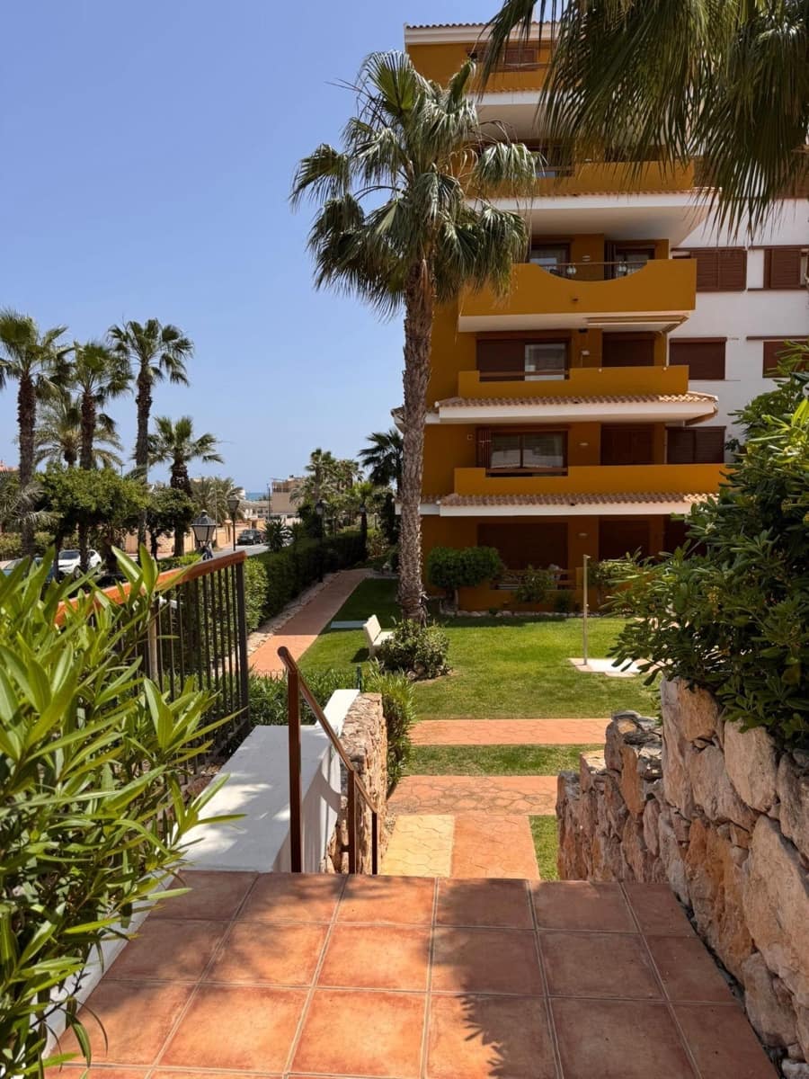 2 chambre Appartement à vendre à Punta Prima avec piscine - 280 000 € (Ref: 9947915)