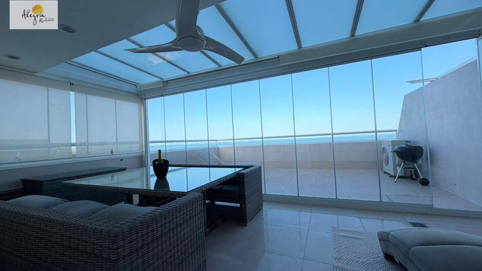 2 quarto Apartamento para venda em Oropesa  com piscina - 350 000 € (Ref: 9947916)