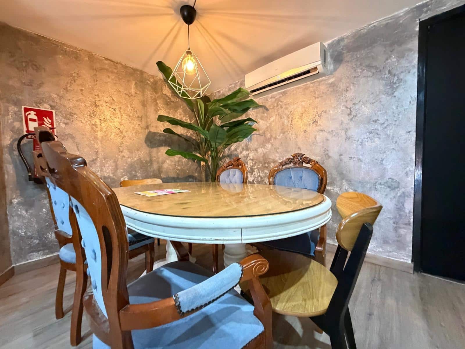 Commercieel te koop in Torrevieja - € 150.000 (Ref: 9949801)