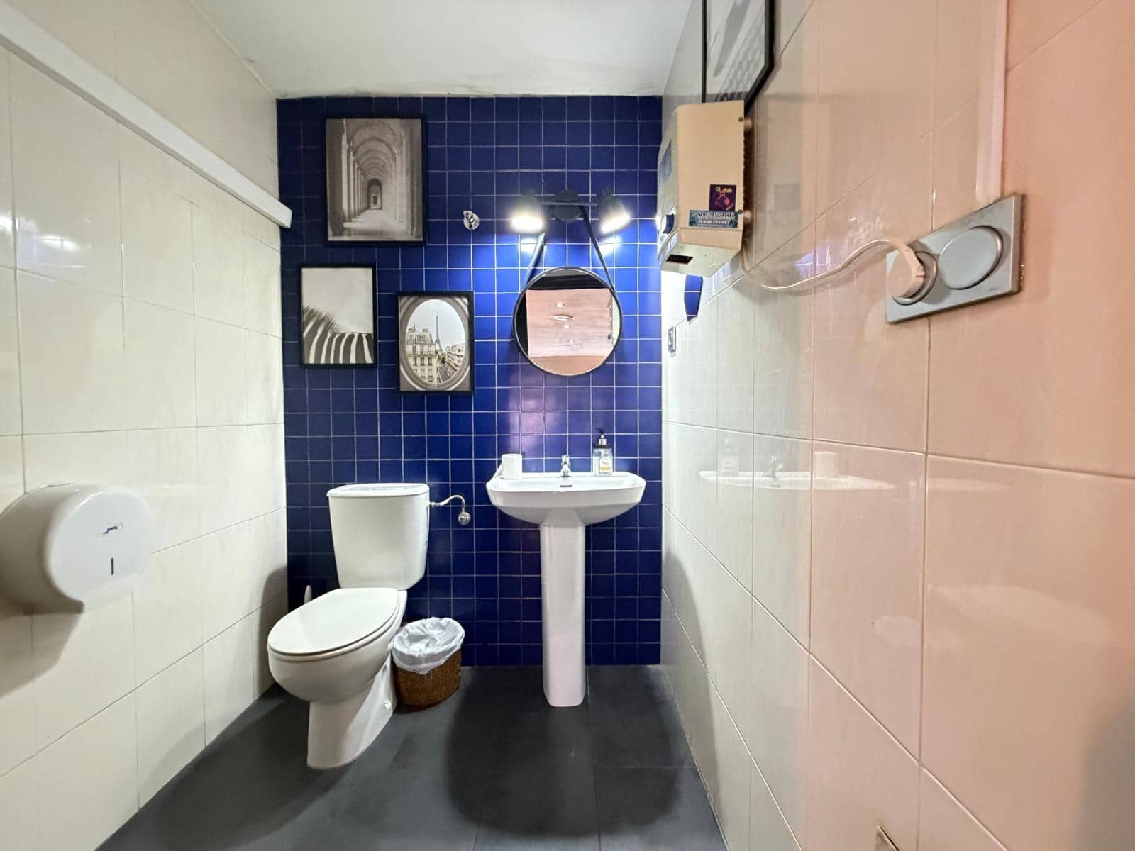 Commercieel te koop in Torrevieja - € 150.000 (Ref: 9949801)