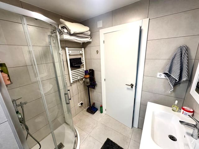 4 Zimmer Apartment zu verkaufen in Alicante / Alacant Stadt - 368.000 € (Ref: 9949802)
