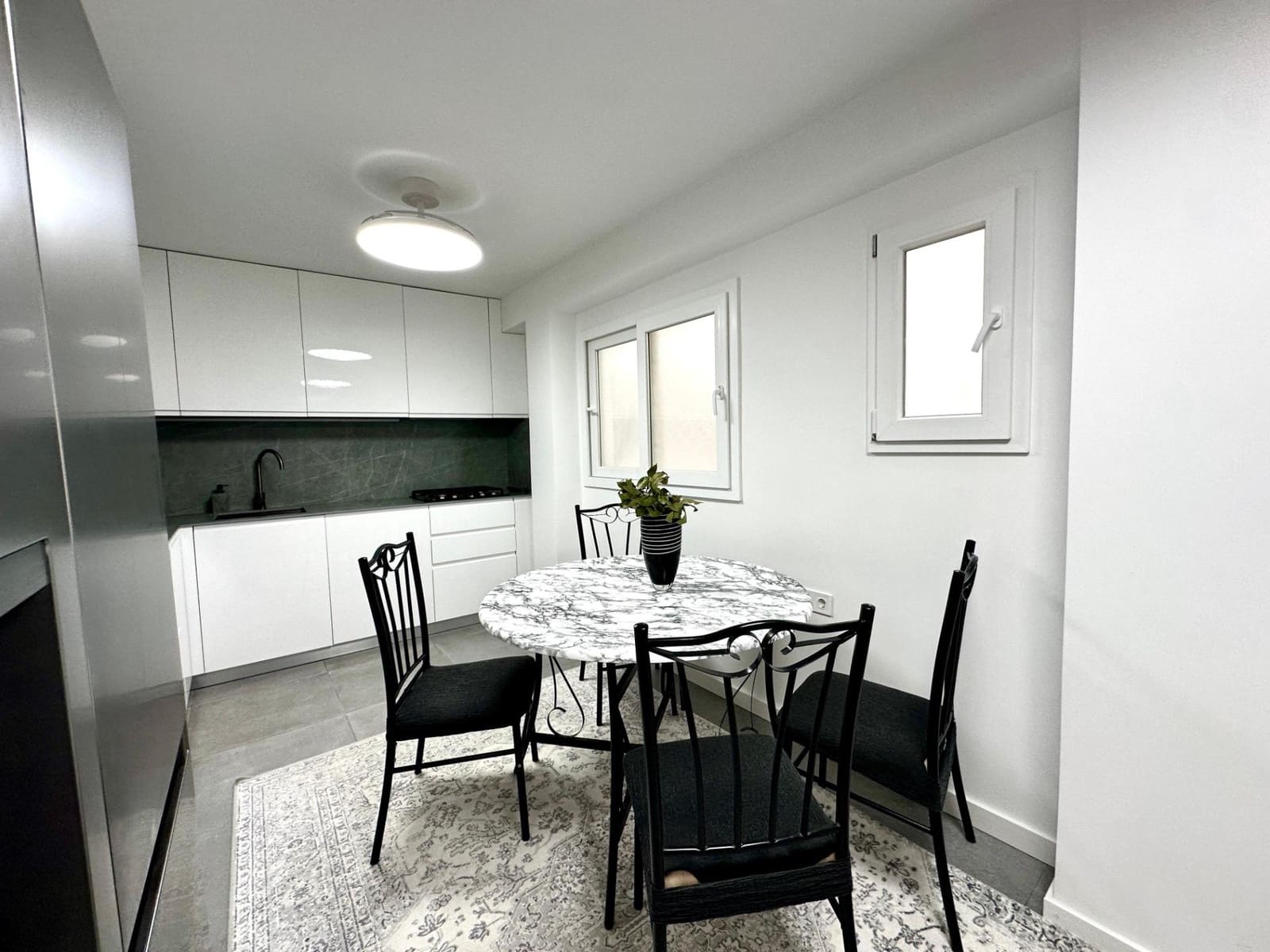 4 Zimmer Apartment zu verkaufen in Alicante / Alacant Stadt - 368.000 € (Ref: 9949802)
