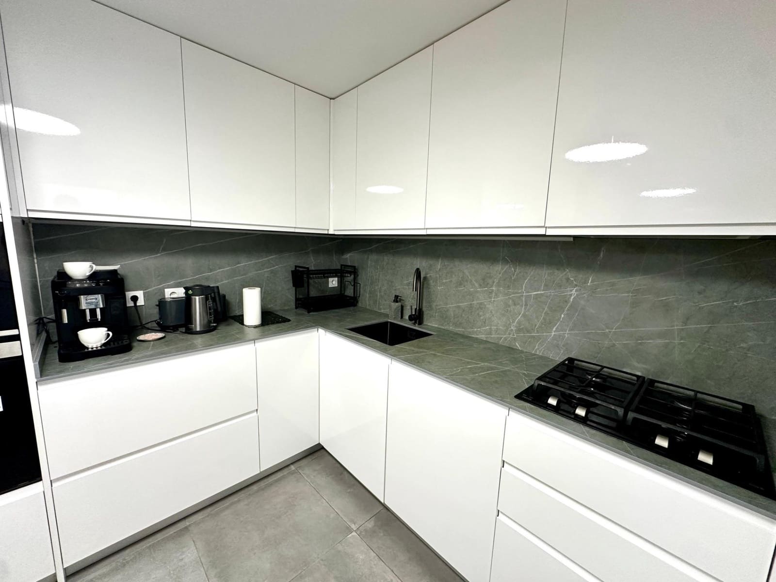 4 Zimmer Apartment zu verkaufen in Alicante / Alacant Stadt - 368.000 € (Ref: 9949802)