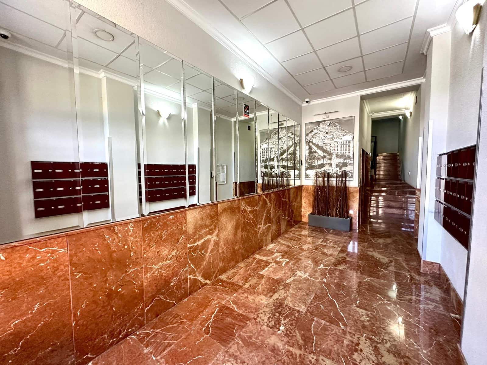 4 Zimmer Apartment zu verkaufen in Alicante / Alacant Stadt - 368.000 € (Ref: 9949802)