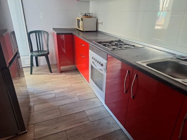 3 soveværelse Lejlighed til salg i Carolinas Altas, Alicante by - € 175.000 (Ref: 9949803)