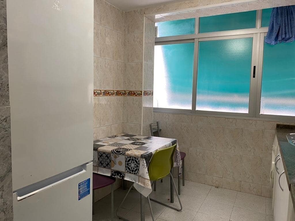 2 soveværelse Lejlighed til salg i Alicante by - € 125.000 (Ref: 9949804)