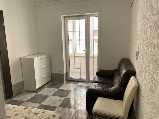 2 bedroom Apartment for sale in Alicante / Alacant city - € 125,000 (Ref: 9949804)
