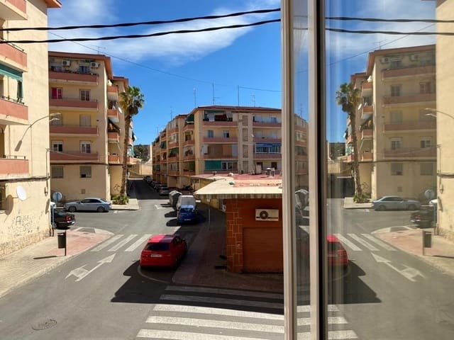 2 bedroom Apartment for sale in Alicante / Alacant city - € 125,000 (Ref: 9949804)