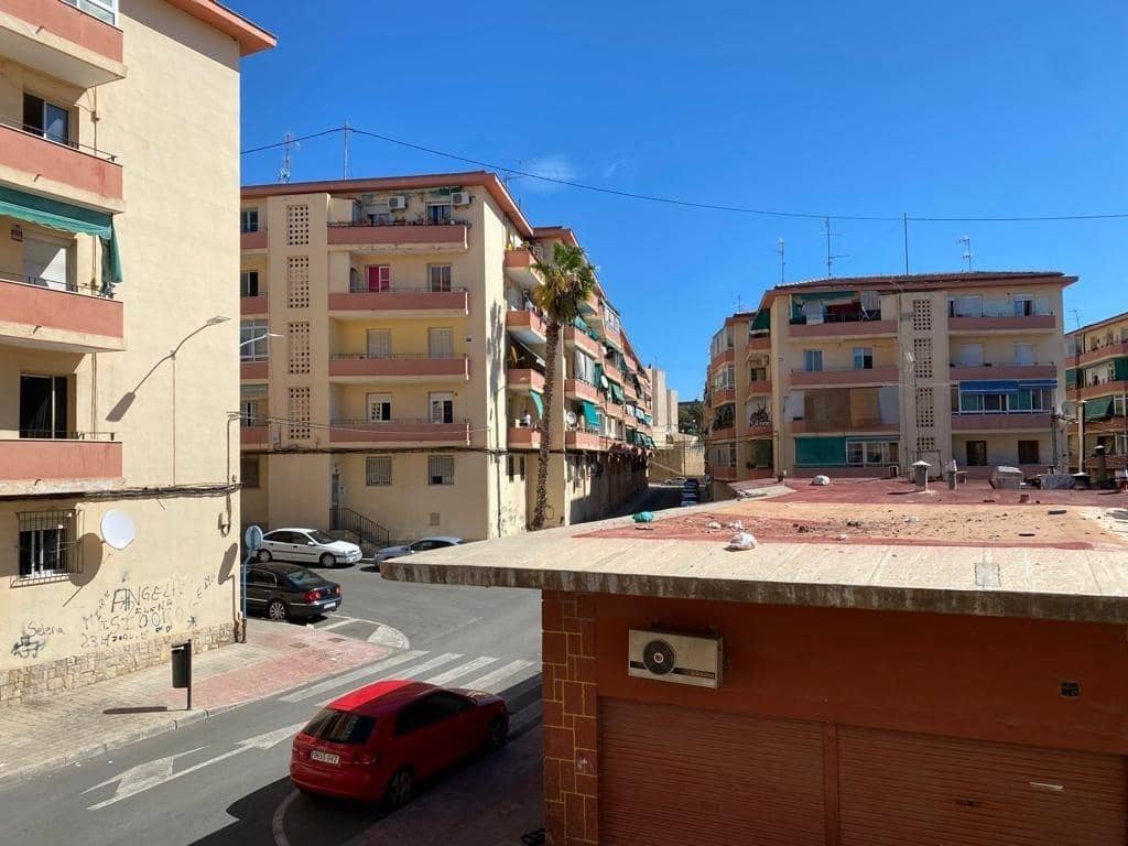 2 soveværelse Lejlighed til salg i Alicante by - € 125.000 (Ref: 9949804)