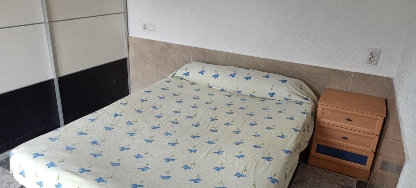 2 soveværelse Lejlighed til salg i Alicante by - € 125.000 (Ref: 9949804)